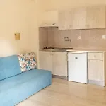 Nefeli Skiathos Maratha