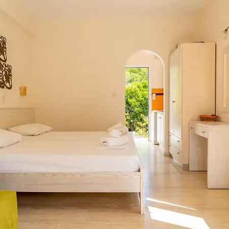 Nefeli Skiathos *