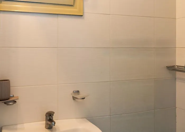 Nefeli Skiathos * Maratha