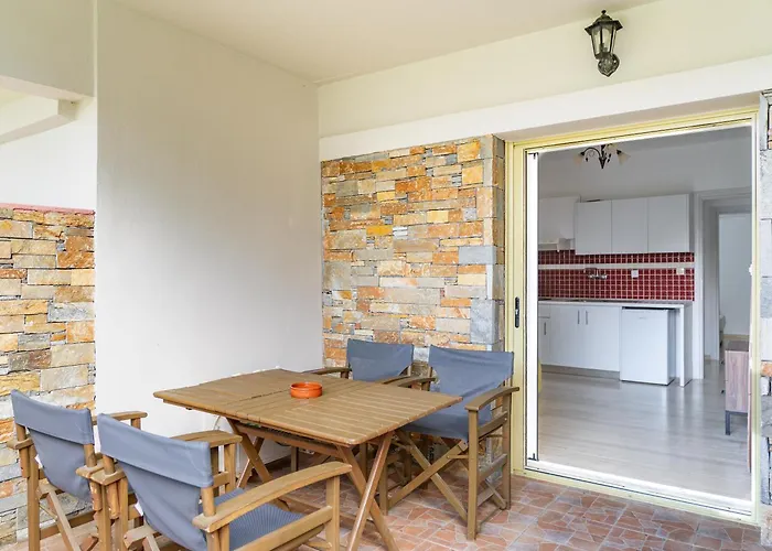 Nefeli Skiathos Szálloda *