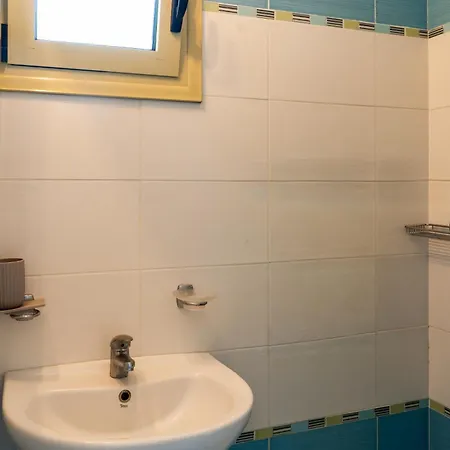 Nefeli Skiathos * Maratha