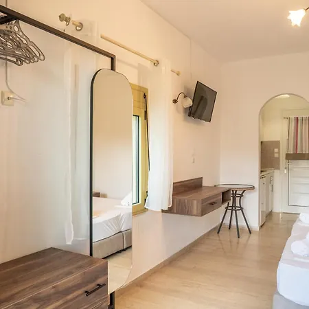 Nefeli Skiathos Hotel *