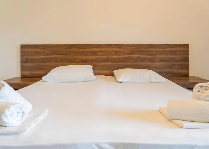 Nefeli Skiathos Hotel *