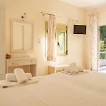 Nefeli Skiathos Отель *