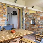 Nefeli Skiathos Maratha