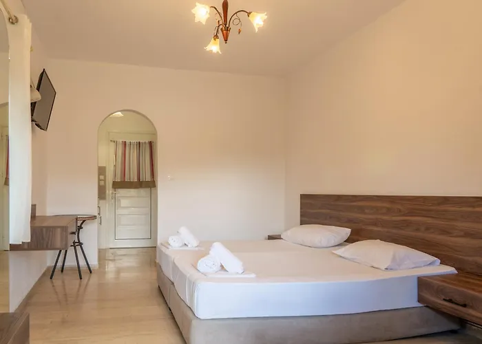 Nefeli Skiathos Hotel